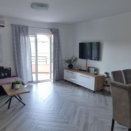 Apartments Ledic Крвавица Екстериор снимка