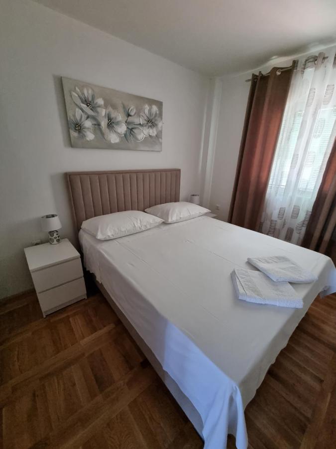 Apartments Ledic Крвавица Екстериор снимка