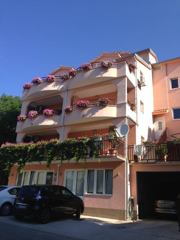 Apartments Ledic Крвавица Екстериор снимка
